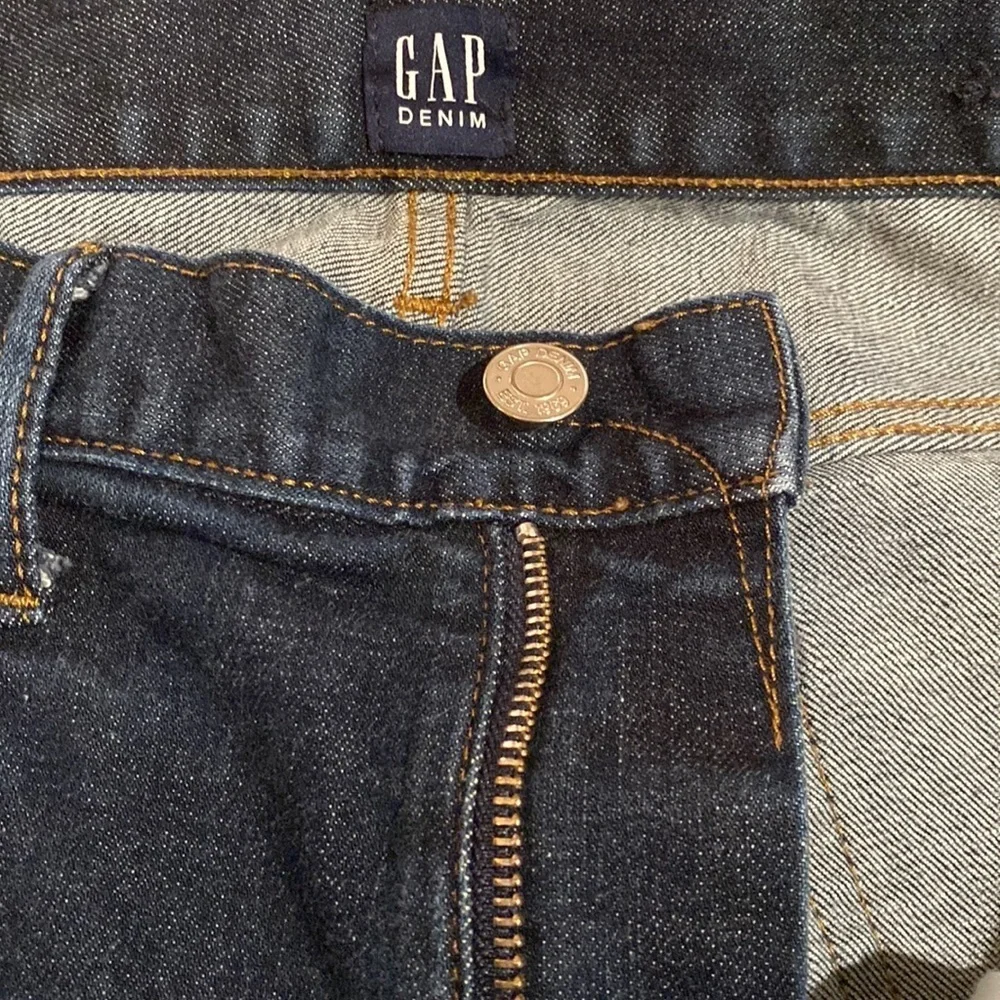 Gap Men’s Dark Wash Zip Jeans | Waist 32 Inseam 34”